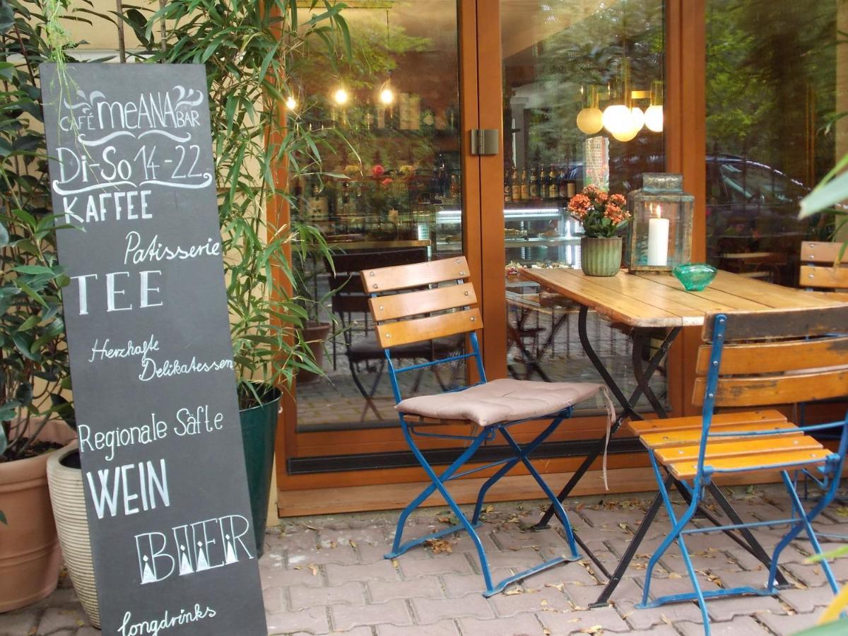 Beautiful Park Apartment For 4 Guests Berlino Esterno foto